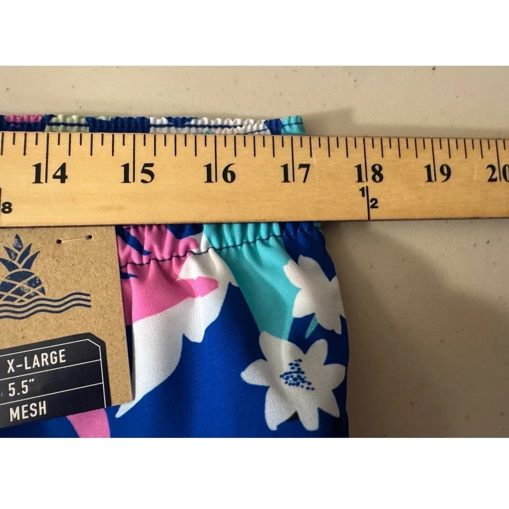 Chubbies Swim Trunks Men XL Blue Floral Surprises 5.5